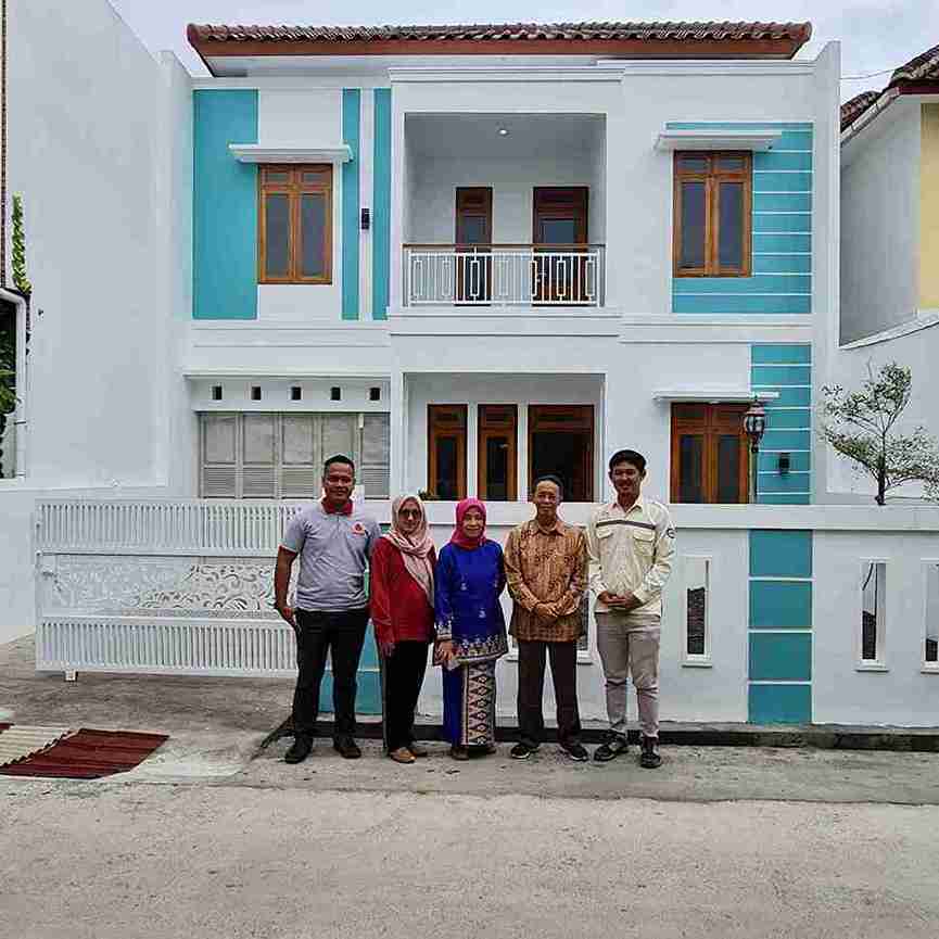 Hunian Mewah 2 Lantai ( Bapak Sutadi )